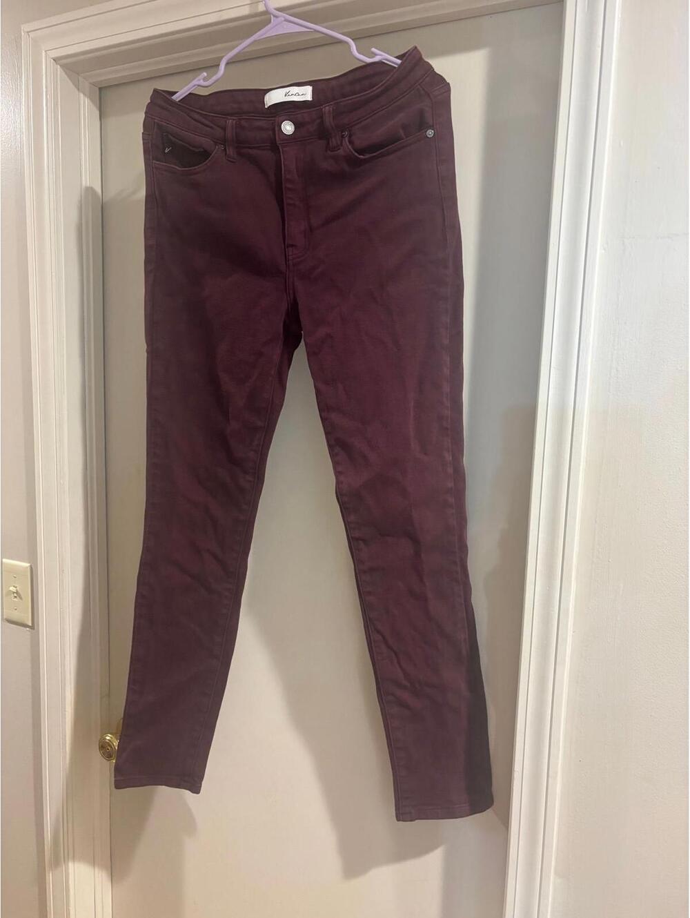 Kancan Burgundy Skinny Jeans • Size 11/29